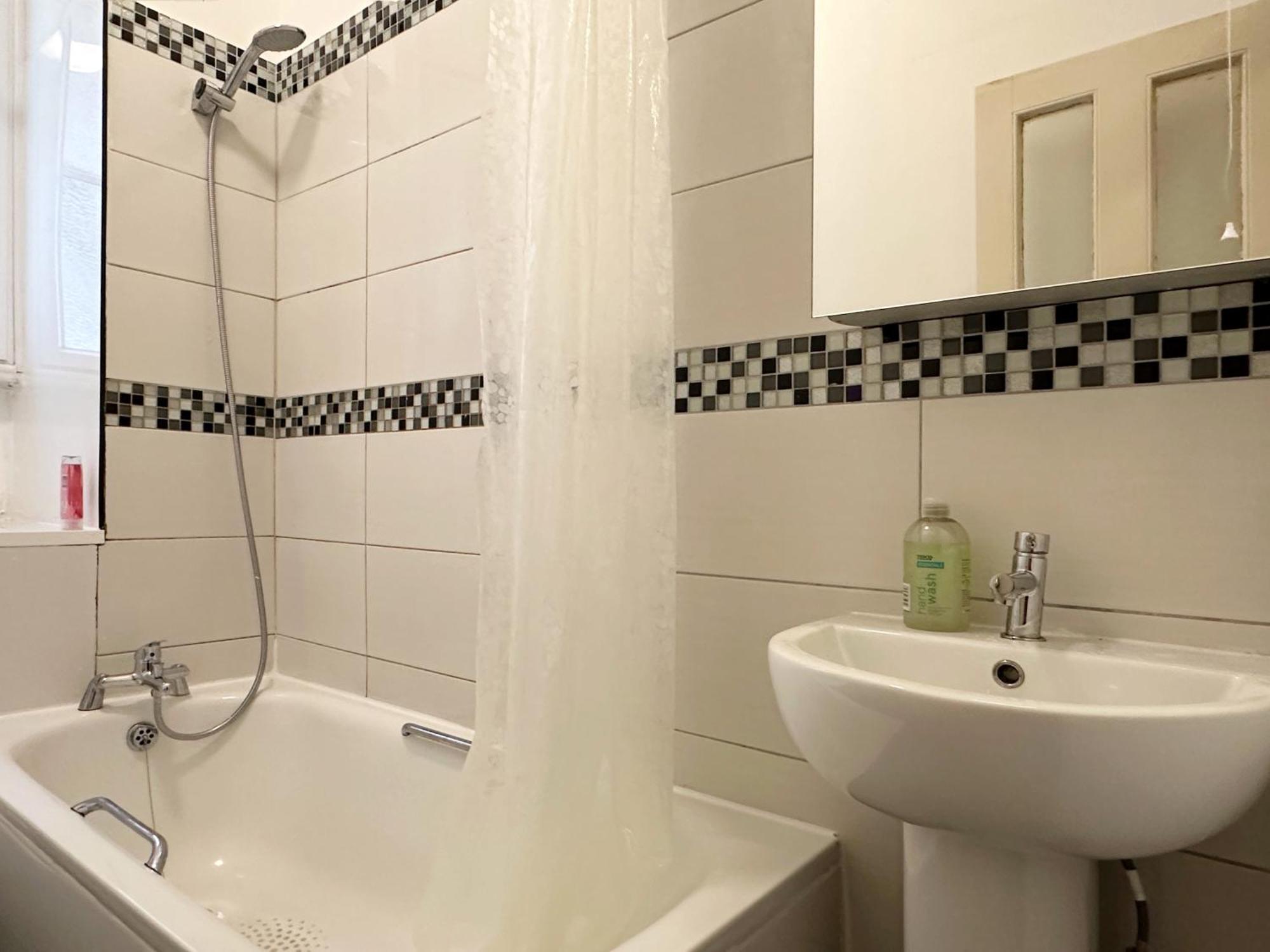 Oliver's Place In Holborn - 2 Double Beds, 1 Sofa Bed, Great Location Appartamento